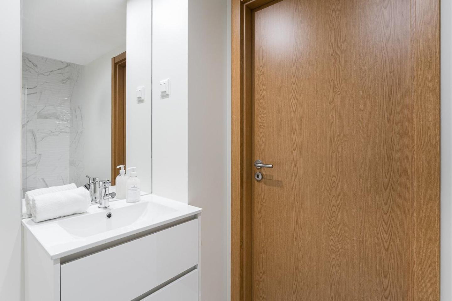 Guestready - Sleek Monochromatic In Bonfim Apartamento Porto Exterior foto